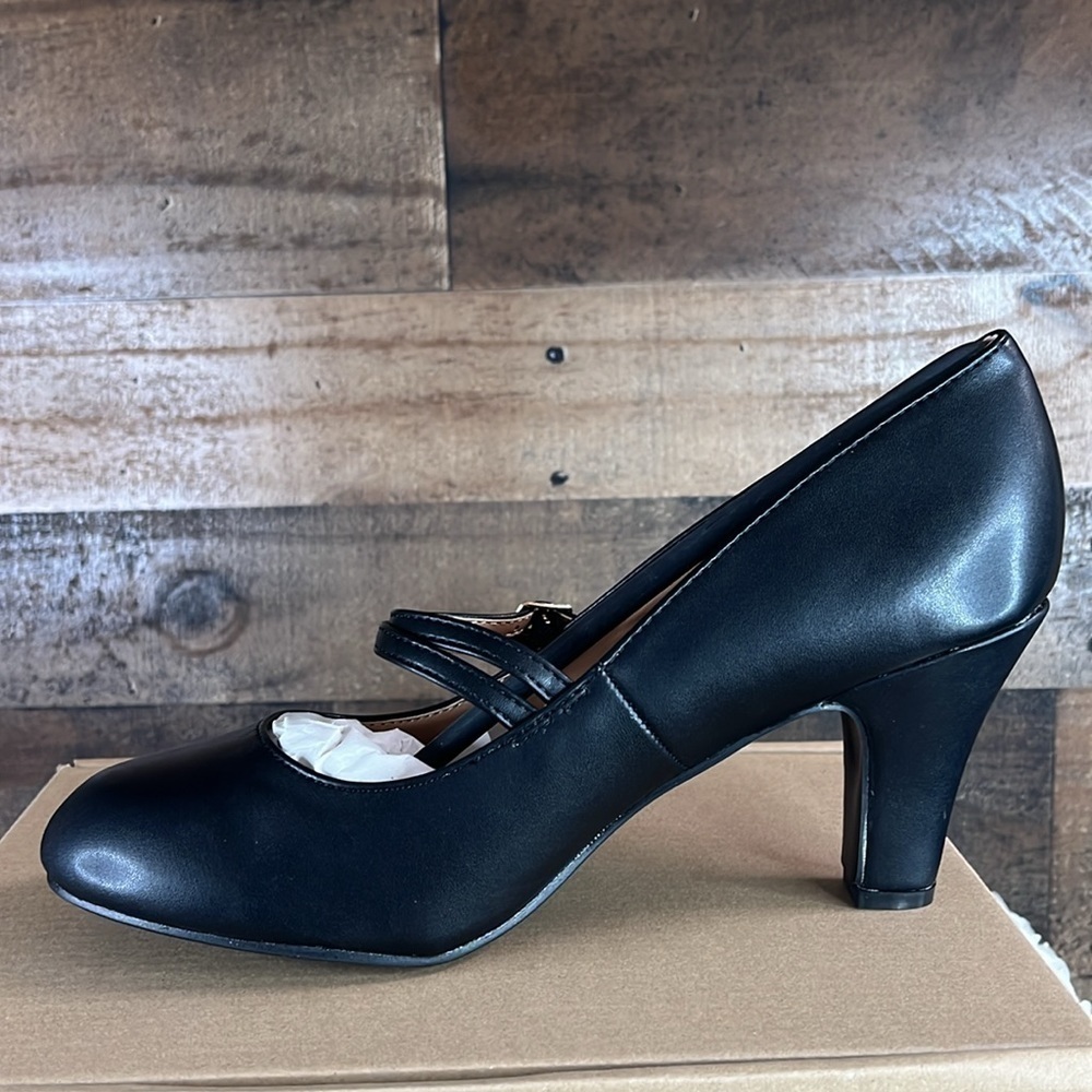 JOURNEE COLLECTION Windy Mary Jane Pumps Black - Size 10 - Picture 8 of 10